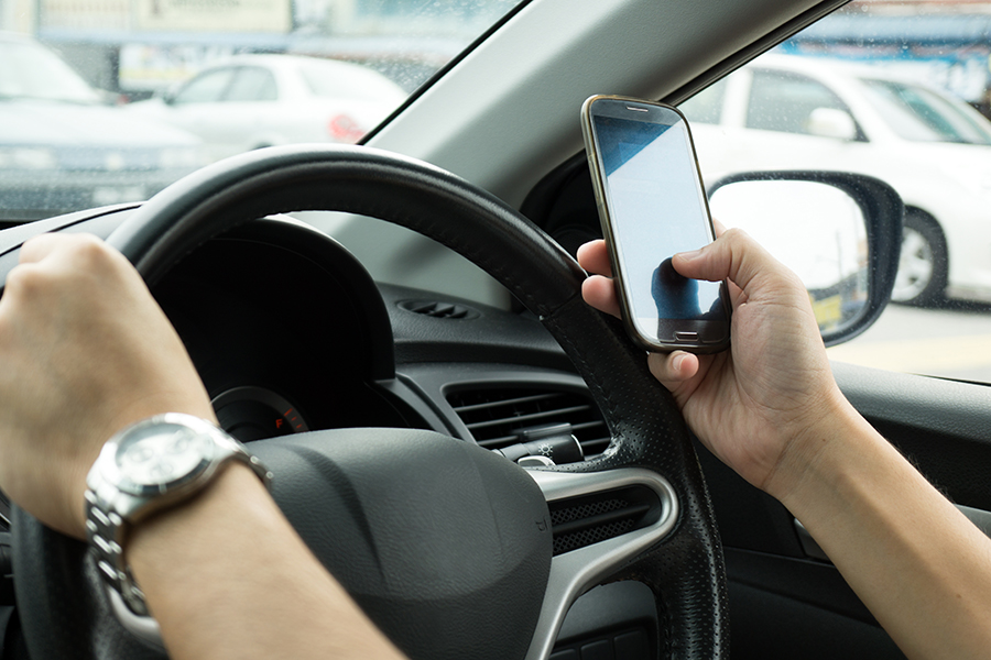 Avoid Deadly Distractions Behind the Wheel